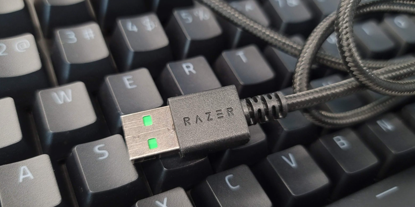 razer-huntsman-v2-keyboard